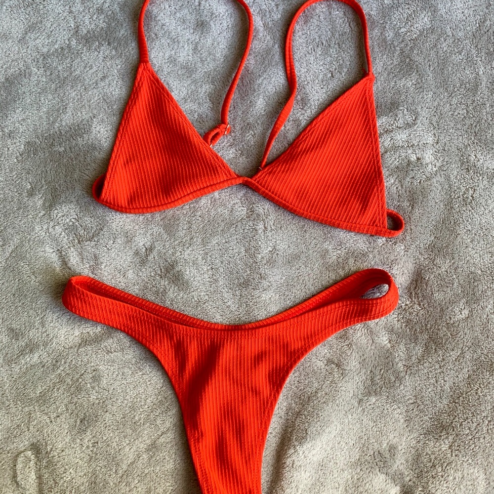 BRAND NEW!! High waisted thong bikini - M